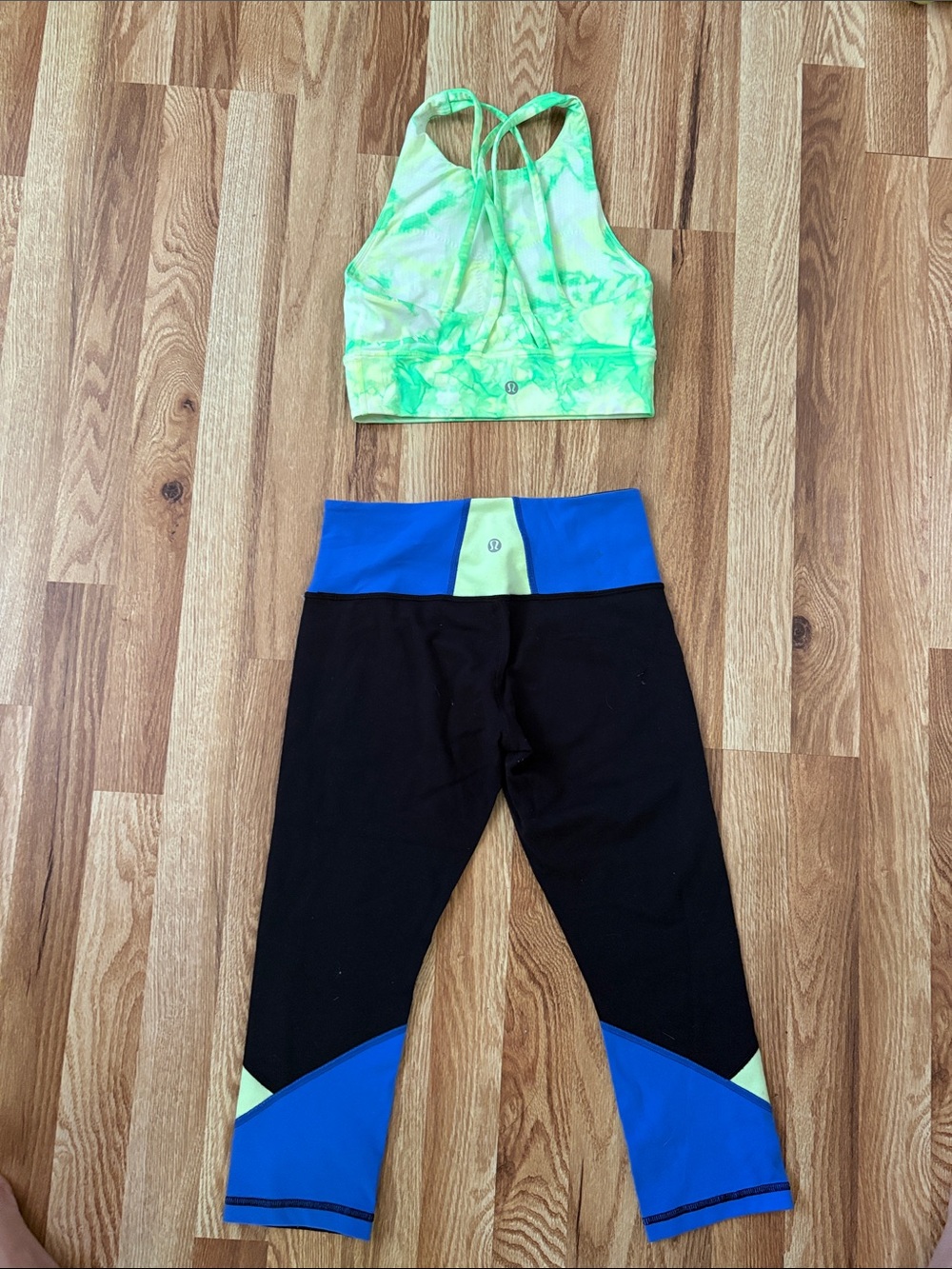 Lululemon Crop/bra  Leggings Set - Green Tie-Dye Sports Bra & Black Blue Legging
